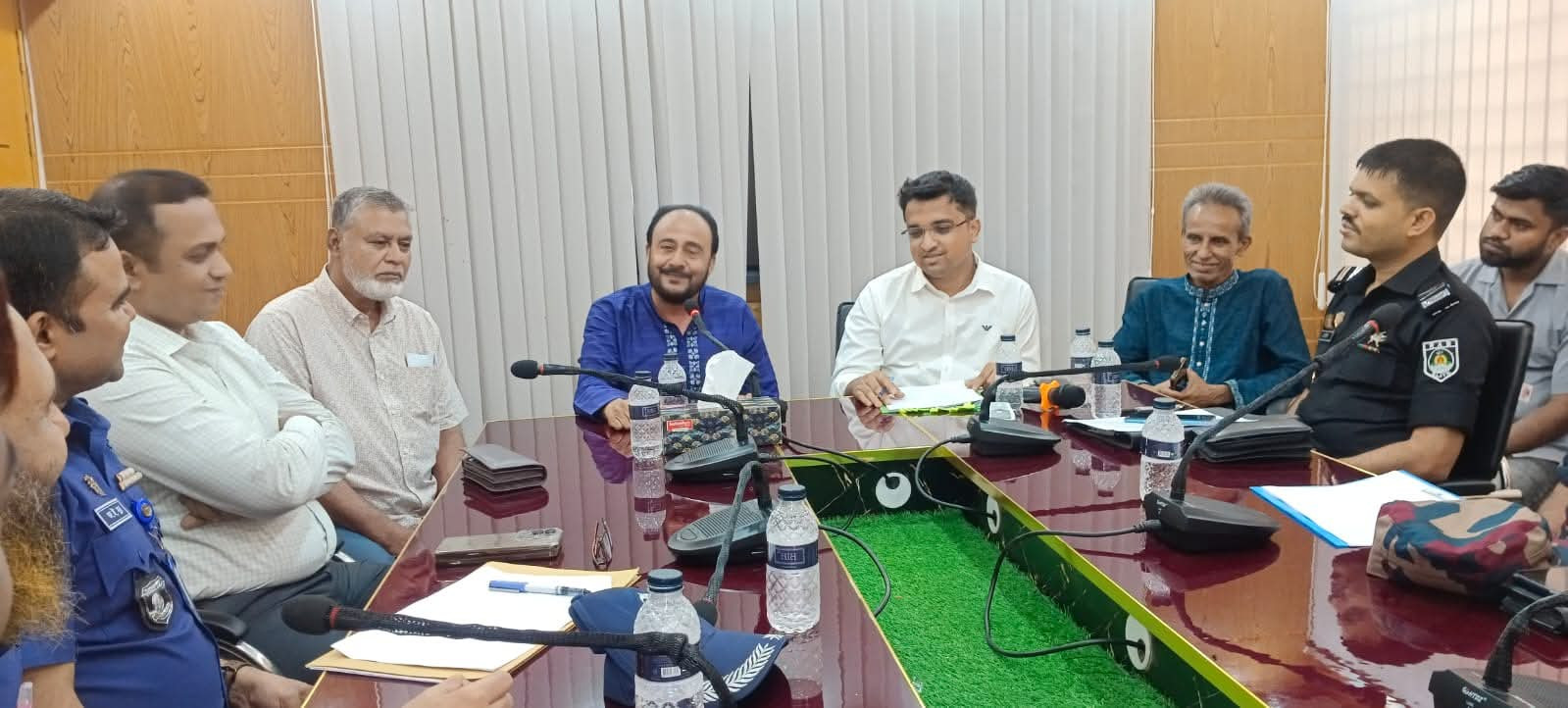 শ্রীমঙ্গলের আইনশৃঙ্খলা রক্ষায় জনপ্রতিনিধি ও প্রশাসনের সমন্ব...